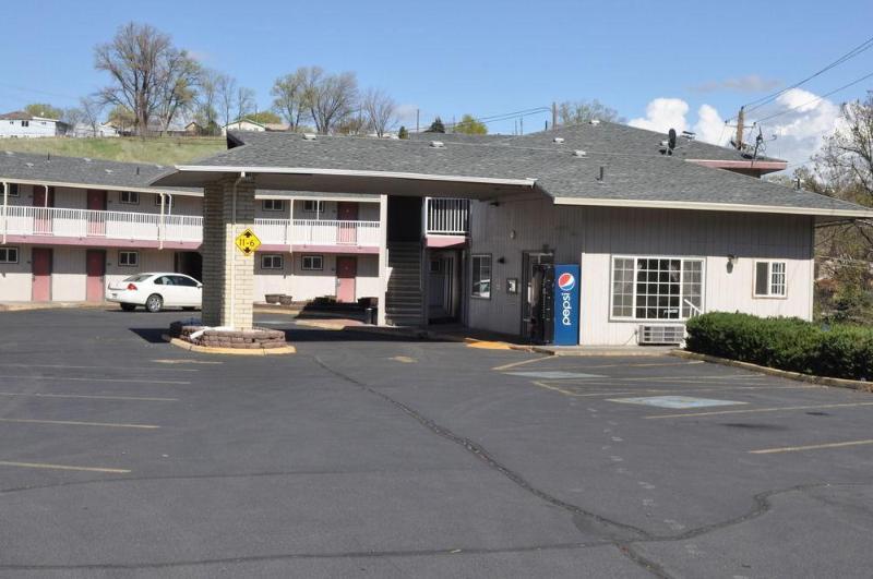 Motel 6 Pendleton, Or - West 外观 照片